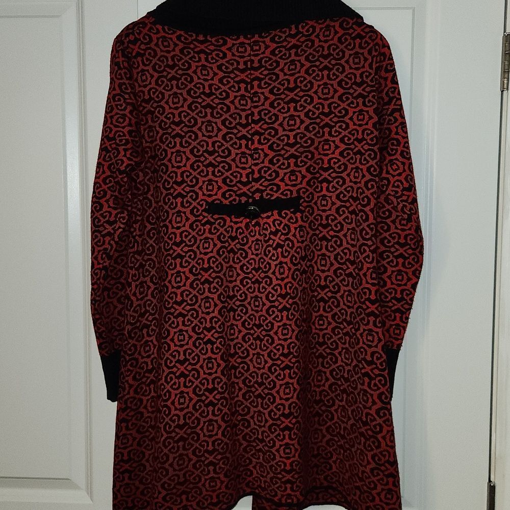Romance Italy Red and Black Patterned Cardigan XL - Picture 5 of 10